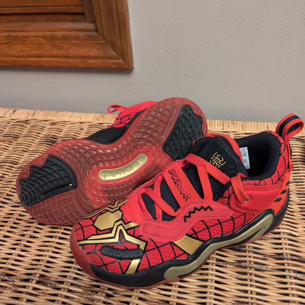 Marvel Adidas boys sneakers